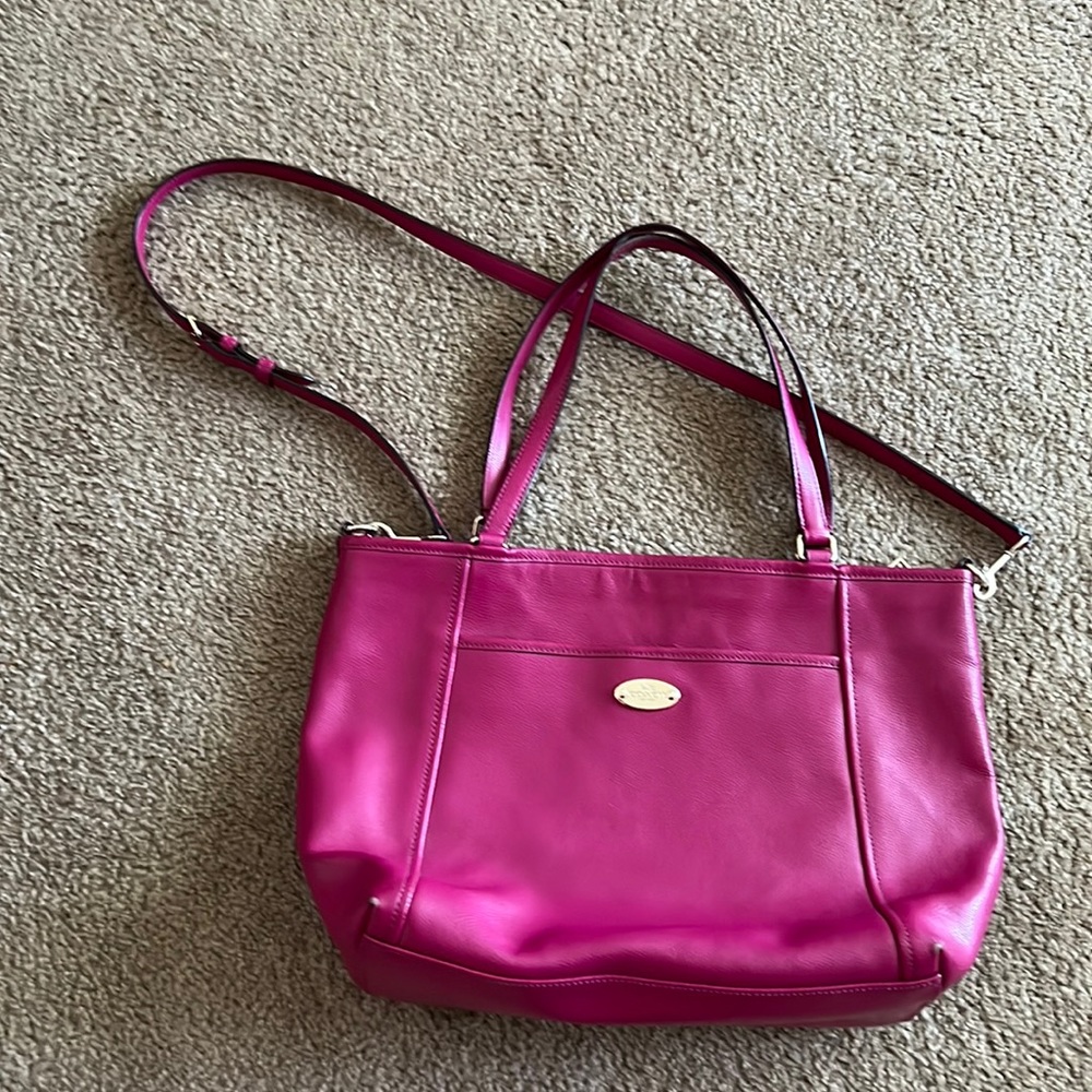 Coach shoulder bag: